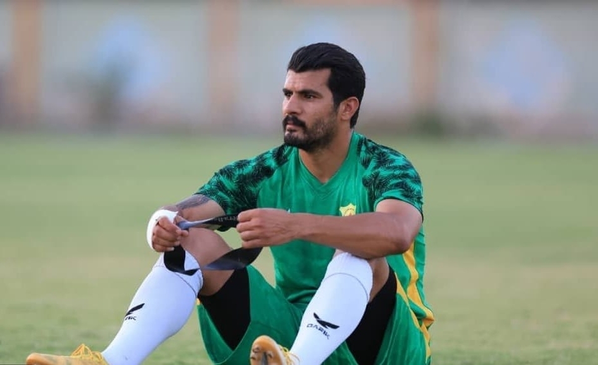 ریکانی قرارداد خود با صنعت نفت را تمدید کرد