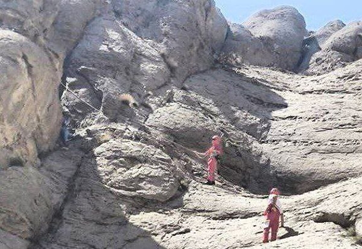 نجات ۲ کوهنورد از ارتفاعات البرز