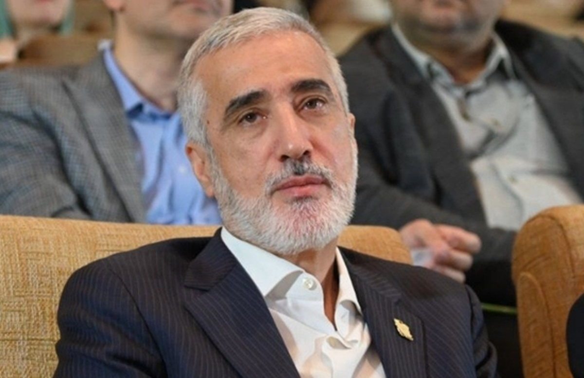 ذخیرهسازی بیش از ۹۰۰ قلم دارو و تجهیزات پزشکی؛ از بحران نقدینگی داروخانهها تا ساماندهی فروش اینترنتی