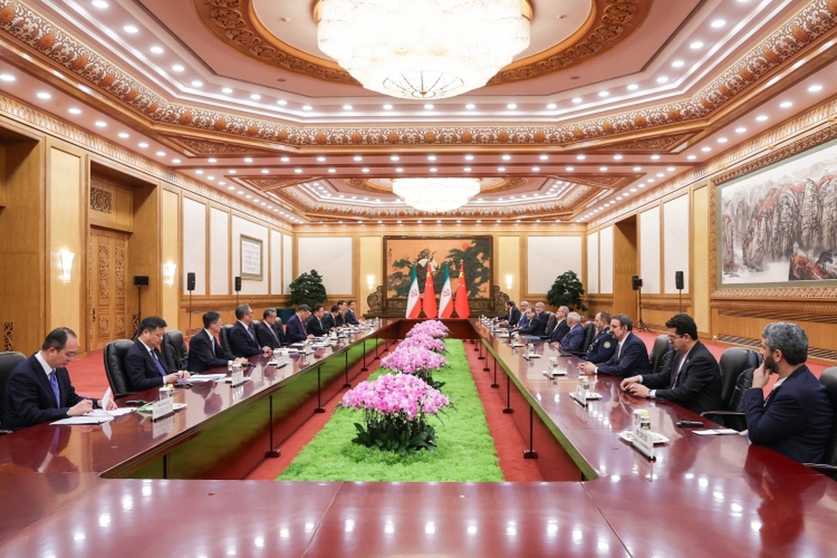 پزشکیان: چین میتواند روی ایران به عنوان کشوری دوست و متحدی قوی و مصمم حساب کند شی: مایلیم روابط با ایران را به عنوان شریکی راهبردی توسعه دهیم