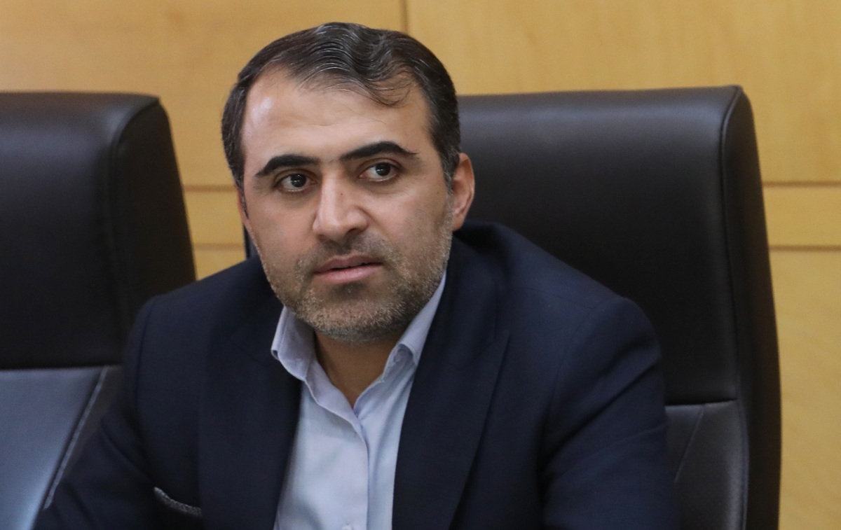 حسینی: احتمال استیضاح وزیر نیرو زیاد نیست؛ حل مشکلات زمان میبرد