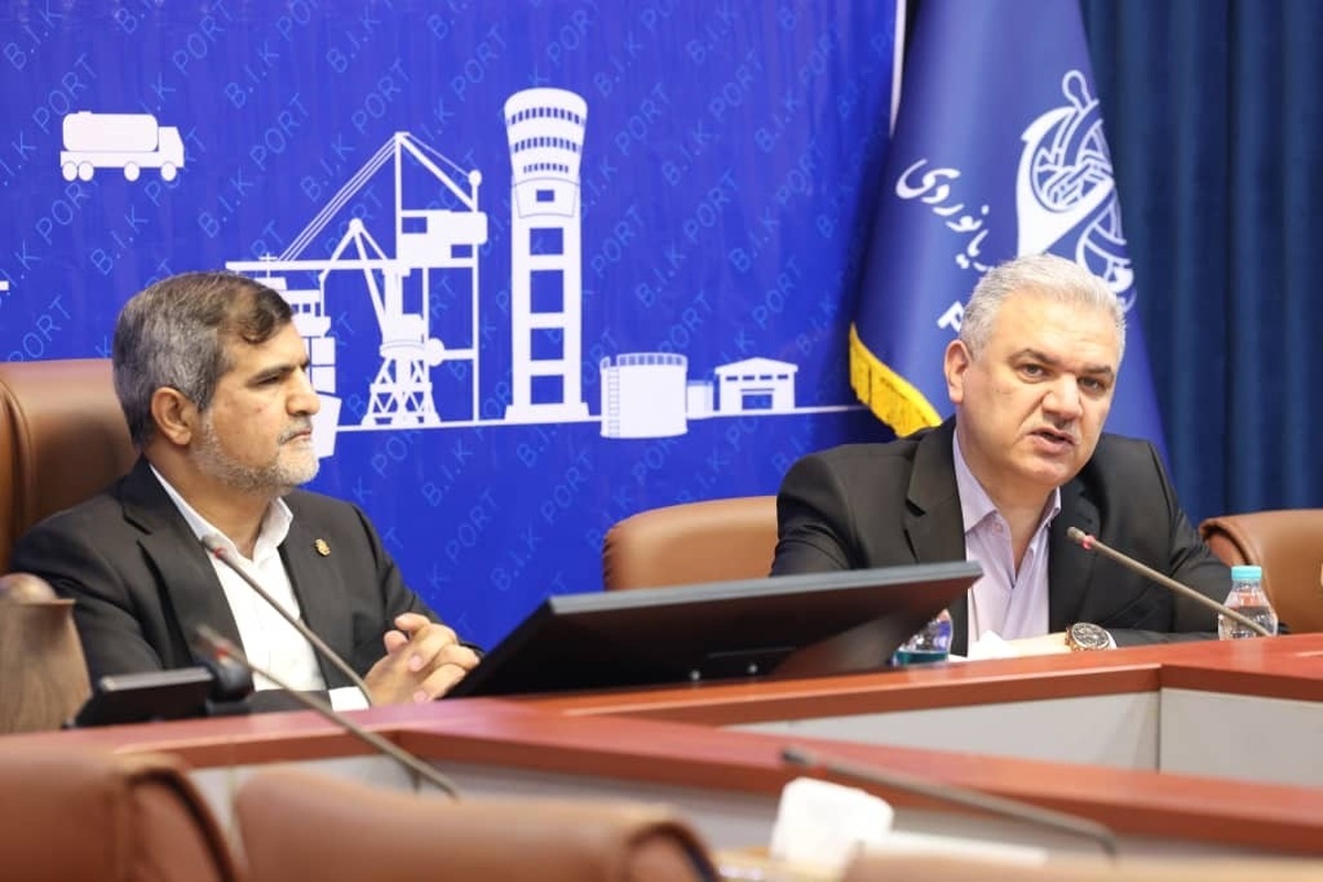 دانشگاه آزاد حامی علمی و عملیاتی بنادر پیوند دانش و صنعت برای نوآوری در اقتصاد دریایی
