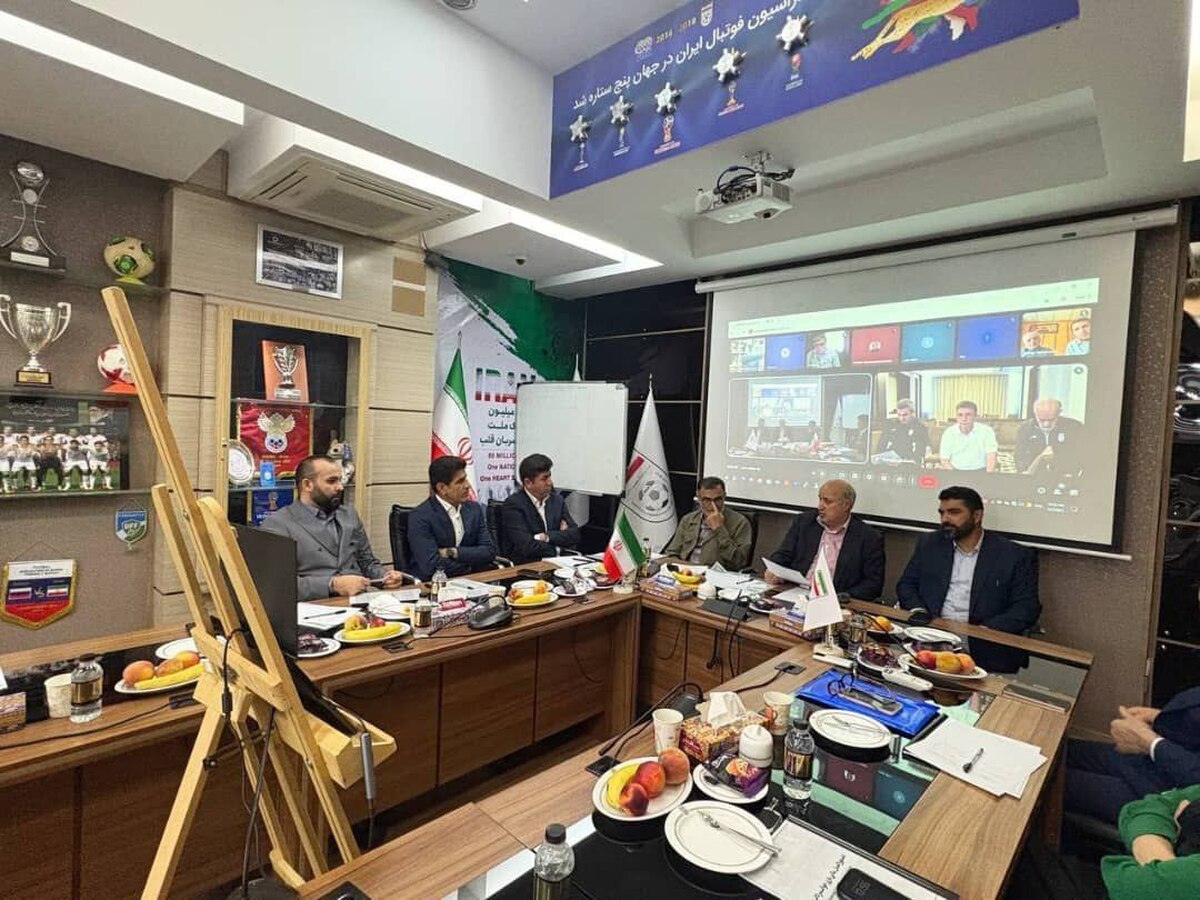 برگزاری نشست هیات رئیسه فدراسیون فوتبال با حضور نمایندگان مجلس تاج: حضور نمایندگان قوت قلب ماست