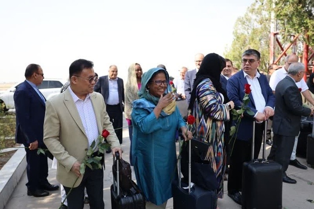 سفرا و نمایندگان ۱۷ کشور برای حضور در کنسرت تختجمشید به شیراز آمدند