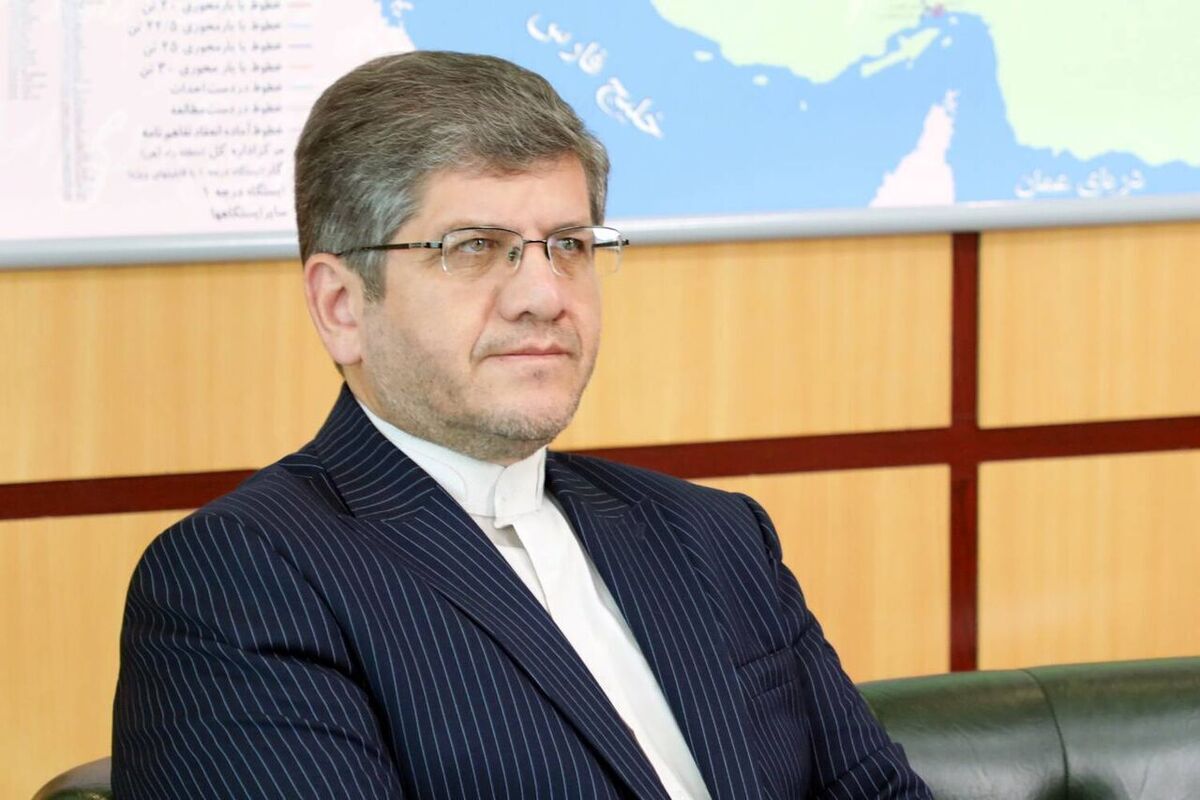 ذاکری: هدف‌گذاری ترانزیت ۴۰ میلیون تنی ریل‌پایه قرارداد ۶۲ همتی تأمین ۶۸۰ واگن باری، مسافری و دستگاه لکوموتیو فعال شد