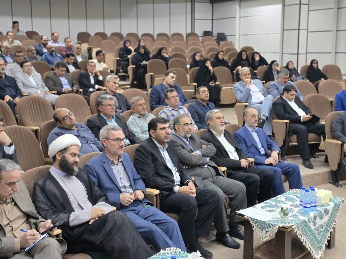 نهادسازی؛ کلید پایداری نهضتها رهبر انقلاب؛ امید و استواری و الگوی مبارزه با استعمار