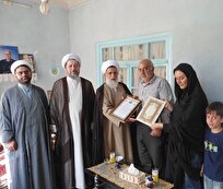 رئیس سازمان عقیدتی سیاسی ارتش با خانواده شهید محسن آین دیدار کرد