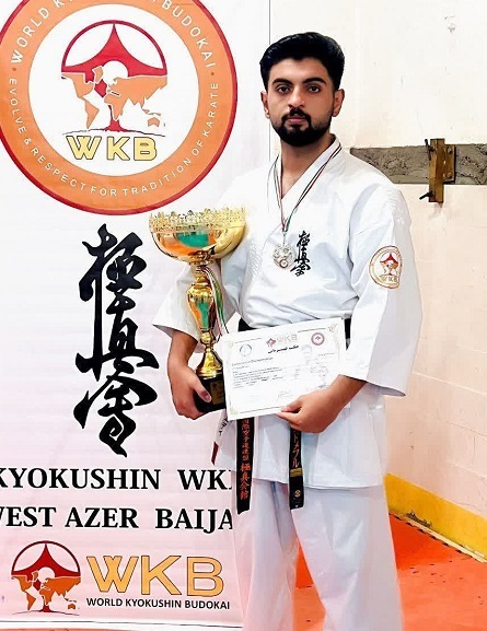 بوکان قهرمانپرور؛ از دانشگاه آزاد تا اردوی تیم ملی کاراته بوکان قهرمانپرور؛ از دانشگاه آزاد تا اردوی تیم ملی کاراته