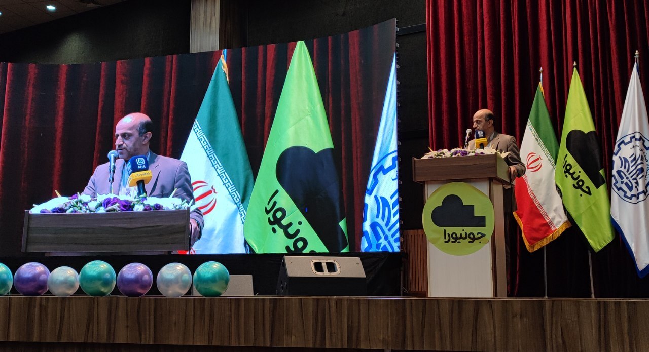 قطار آموزش هوش مصنوعی دانش‌آموزی ایران به ایستگاه بین‌المللی رسید