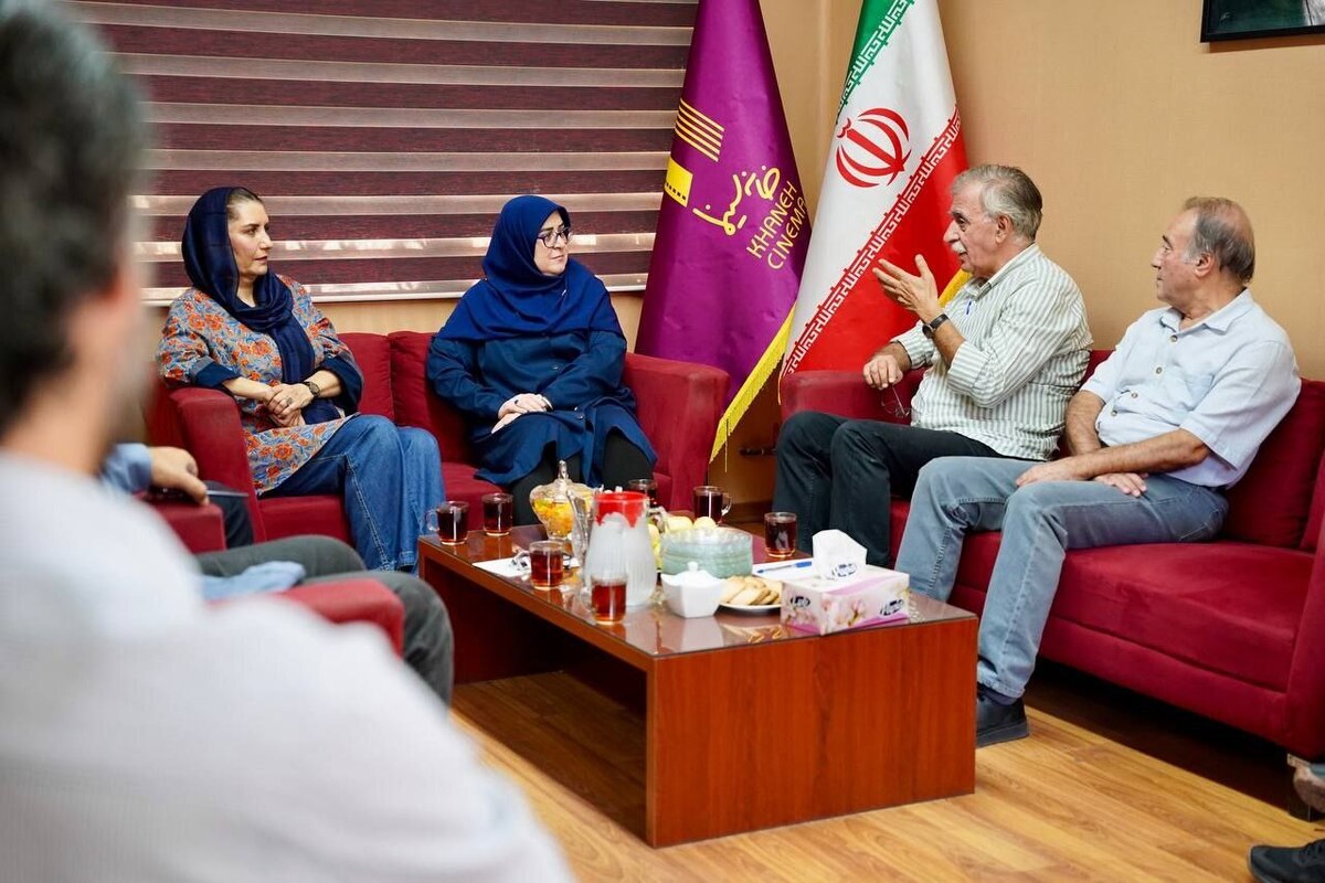 بازدید سخنگوی دولت از خانه سینما به مناسبت روز ملی سینما