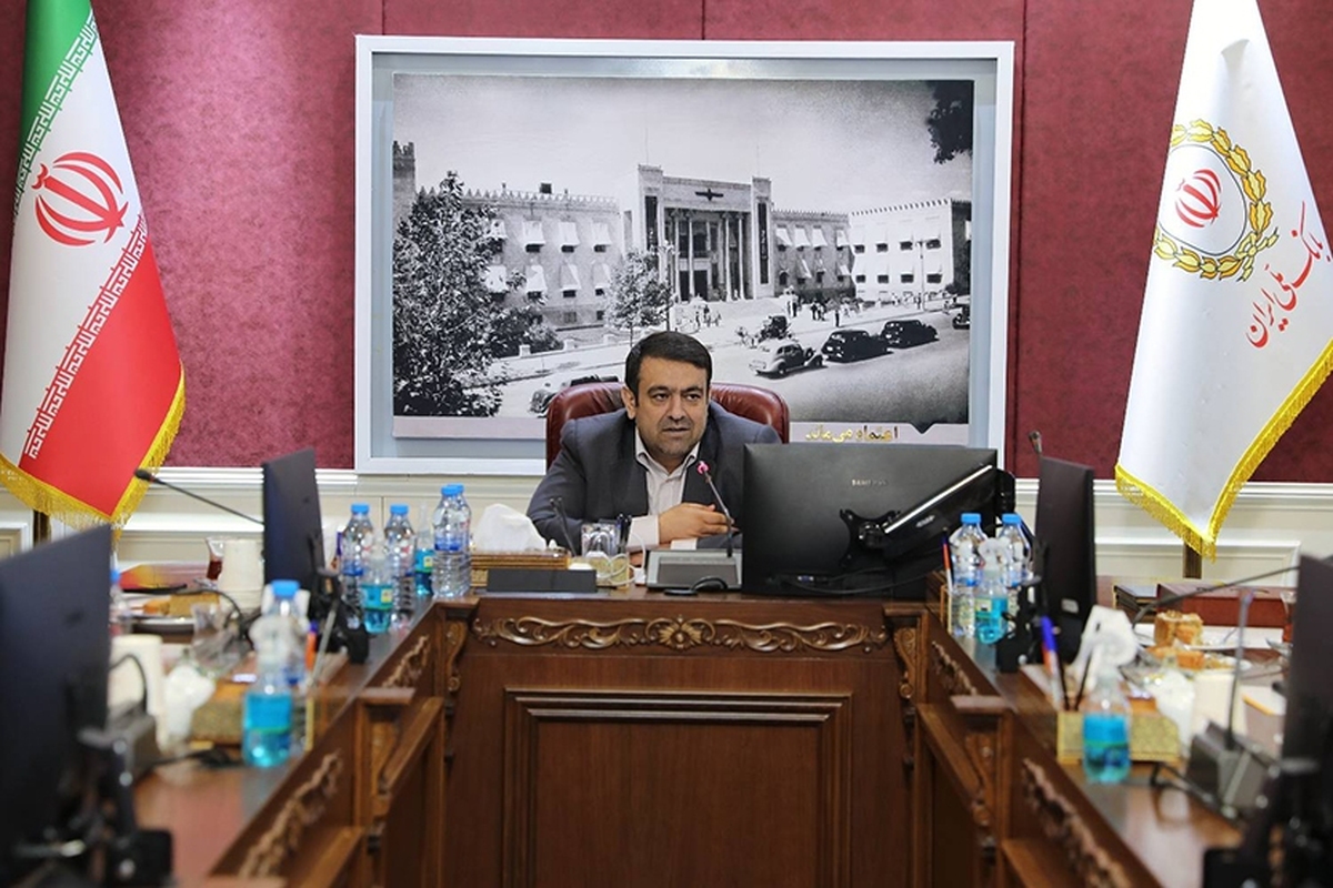 سرپرست جدید اداره کل سرمایهگذاری و امور شرکتها معارفه شد نجارزاده: واگذاریها یک راهبرد اقتصادی در جهت کاهش تصدیگری و خروج از بنگاهداری بانکهاست