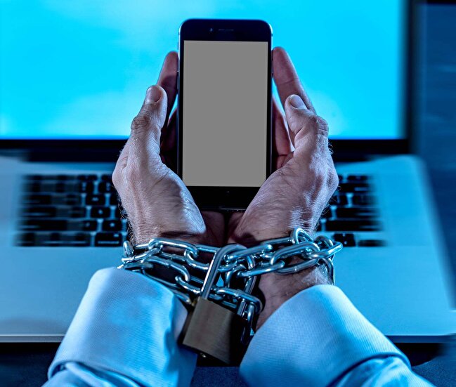 اعتیاد دیجیتالی؛ اعترافات نسل جدید دانشجویان و مرز باریک واقعیت و مجاز