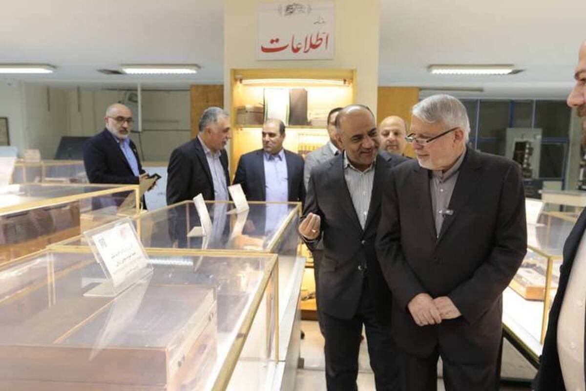بازدید وزیر میراث‌فرهنگی از موسسه مطبوعاتی اطلاعات  تأکید بر ثبت و صیانت از میراث مطبوعاتی کشور