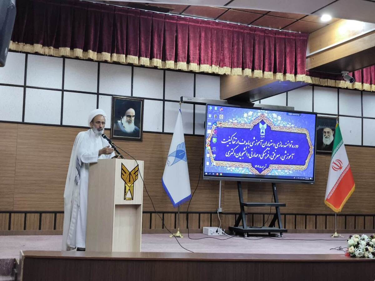 استادان؛ معماران تربیت انسانهای متدین و متخصص