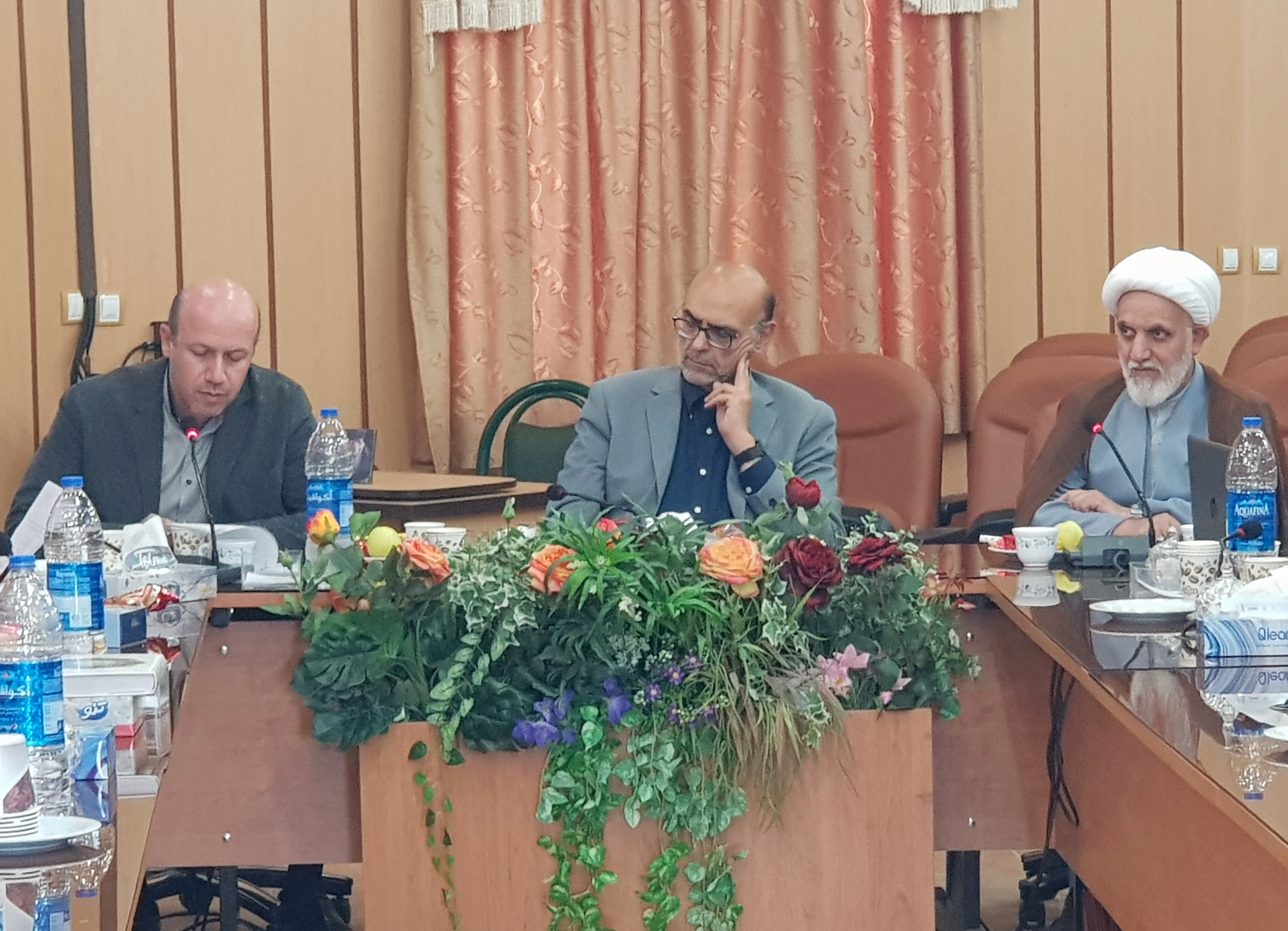 زمانشناسی به سبک امام علی (ع)؛ نه شتابزده، نه تنبل، فقط بهموقع زمانشناسی به سبک امام علی (ع)؛ نه شتابزده، نه تنبل، فقط بهموقع