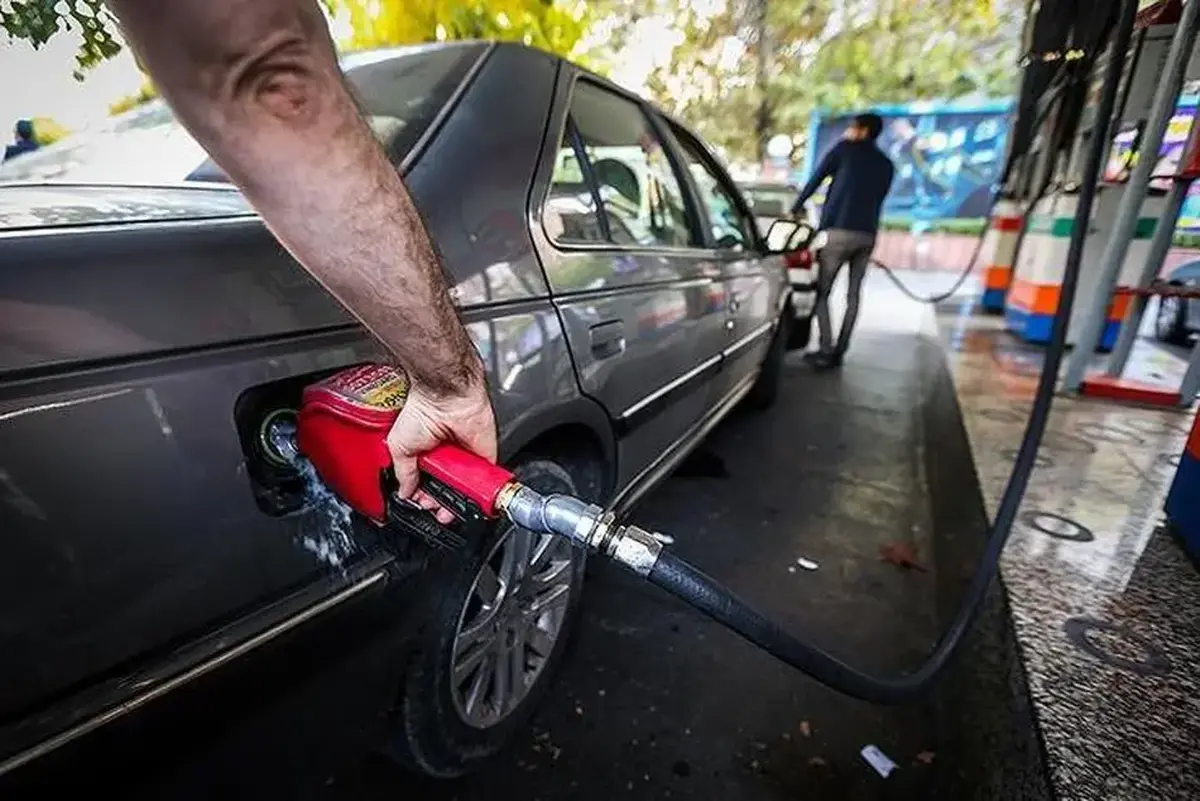 مصرف بنزین به ۱۳۸ میلیون لیتر در روز می‌رسد  ظرفیت تولید ۱۲۵ میلیون لیتر در روز؛ با کسری چه کنیم؟!