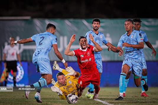 هفته چهارم لیگ برتر فوتبال ایران؛ پرسپولیس - چادرملو