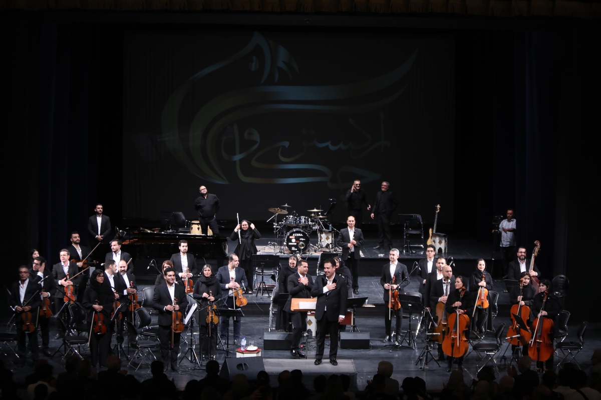 قطعات جهانبخش پازوکی در تالار وحدت اجرا شد؛ اجرای نوجوان  ۱۵ ساله روی صحنه+فیلم