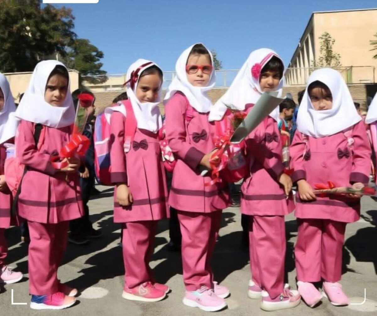 شفاف‌سازی قیمت لباس مدارس و مشارکت دانش‌آموزان در طراحی
