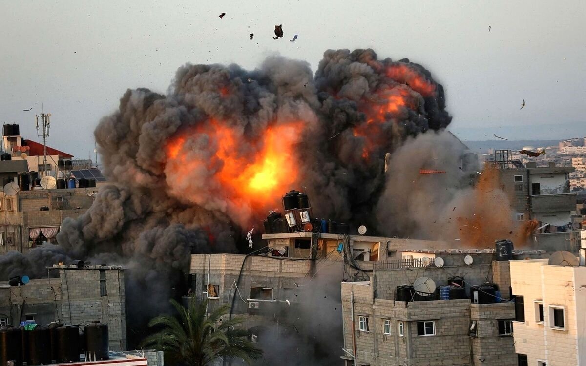 حمله اسرائیل به صنعا؛ ۴ شهید و ۶۷ مجروح