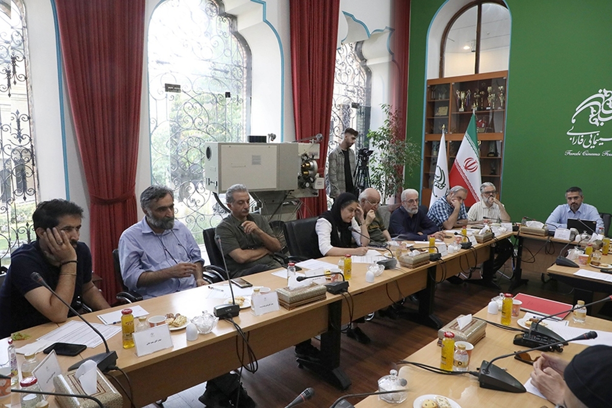 ۱۰ طرح و فیلمنامه مرتبط با «جنگ تحمیلی ۱۲ روزه» در فارابی بررسی شد