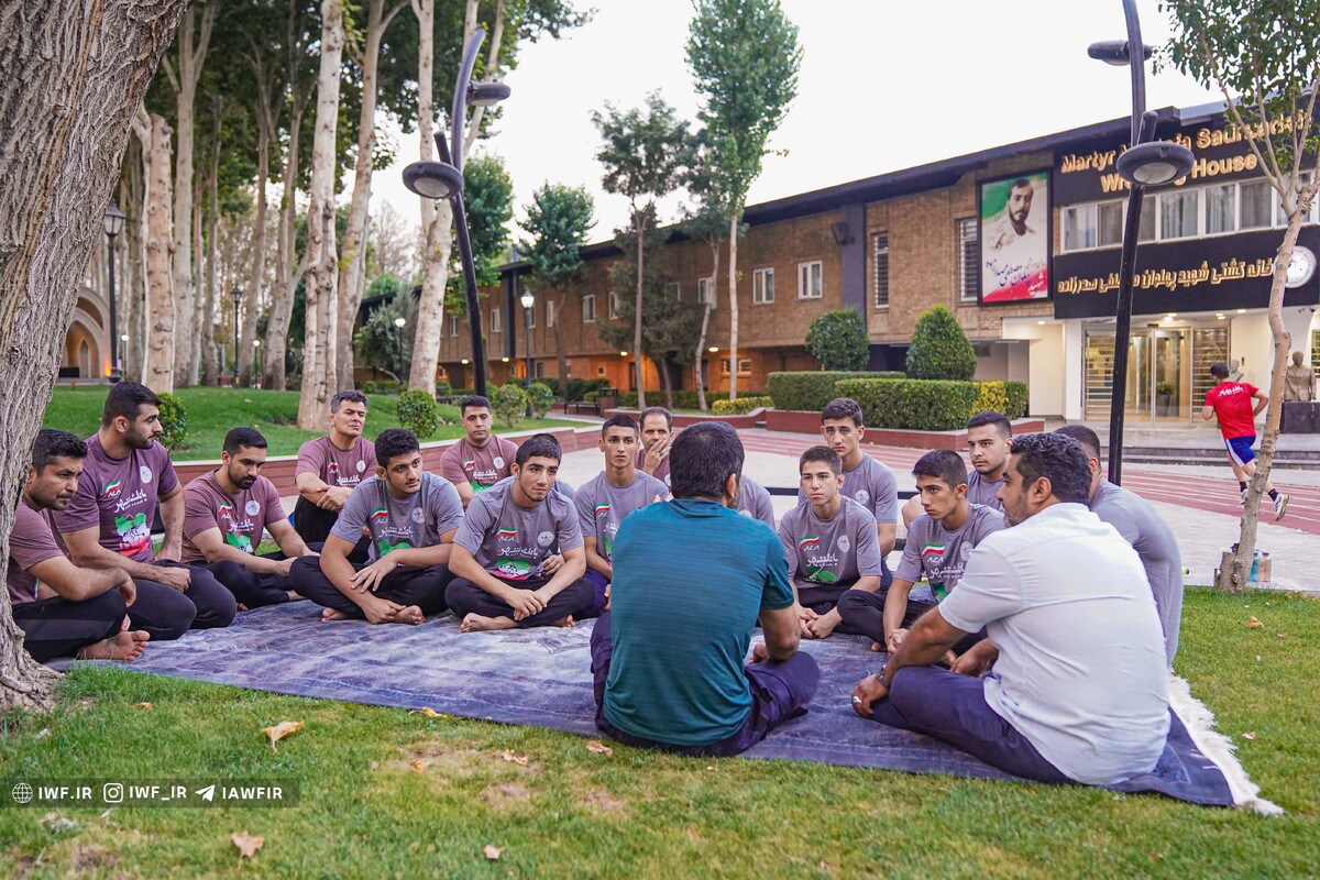 جلسه برای برگزاری اردوی المپیکیهای نوجوان کشتی آزاد