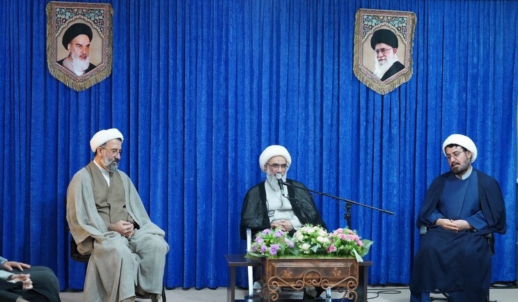 تولید قدرت علمی و ملی در دانشگاهها راهبرد کلیدی مقابله با تحریمها و هجمههای دشمن تولید قدرت علمی و ملی در دانشگاهها راهبرد کلیدی مقابله با تحریمها و هجمههای دشمن