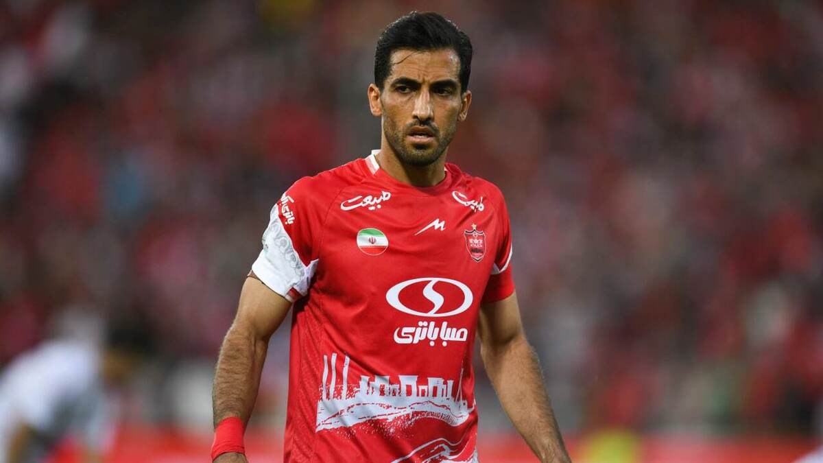 جلسات ادامه دار وکیل امیری با باشگاه پرسپولیس برای فسخ قرارداد