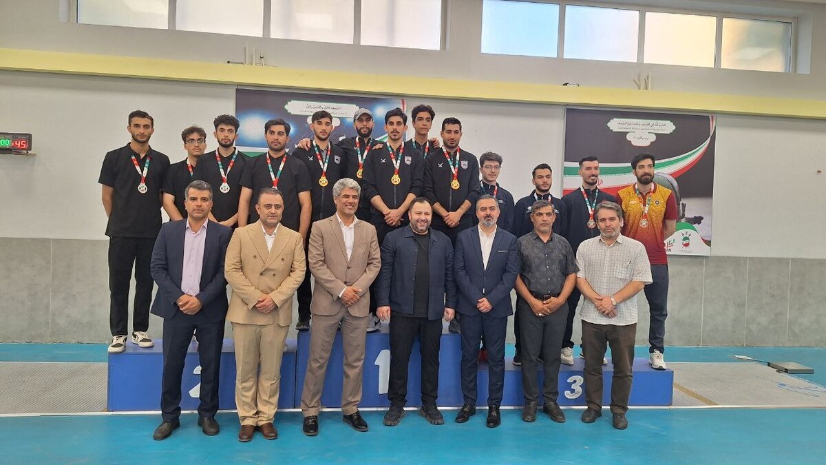 پایان لیگ برتر شمشیربازی در دو اسلحه بخش
مردان چادرملو قهرمان اپه