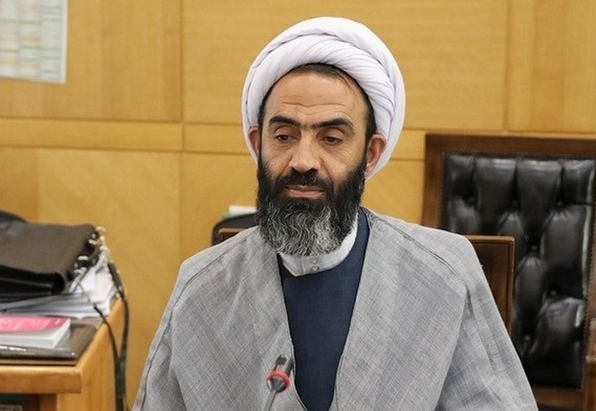 نقدعلی: چندصدایی راه نفوذ دشمن است  پسر پهلوی ظرفیت اداره خانواده را هم ندارد