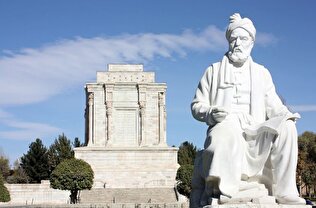 و هر واژه مدیونِ فردوسی است...