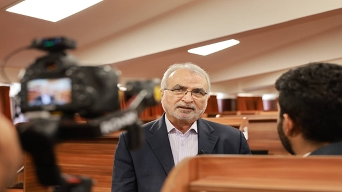 ازدحام دانشگاهها، آموزش پزشکی را تا ۱۵ سال آینده فلج میکند