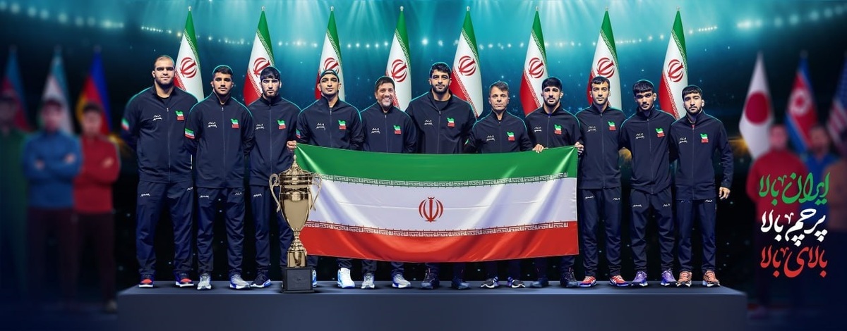 دیوارنگاره جدید «ایران بالا» در میدان ولیعصر(عج) رونمایی شد