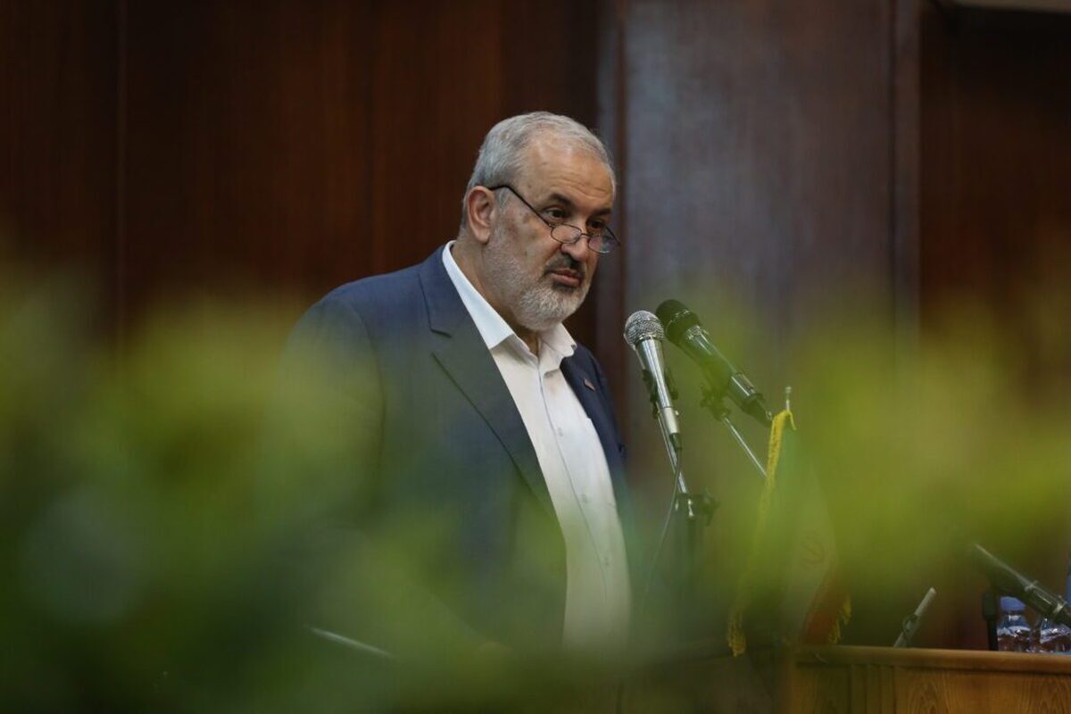 تاکید وزیر نیرو بر صرفه‌جویی در مصرف آب و برق با شروع سال تحصیلی