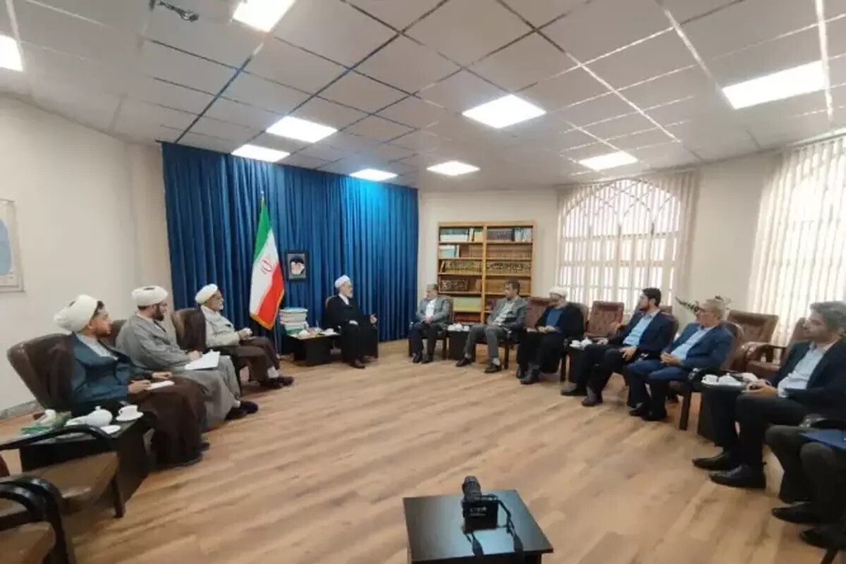 رنجبر با آیت الله اعرافی دیدار کرد