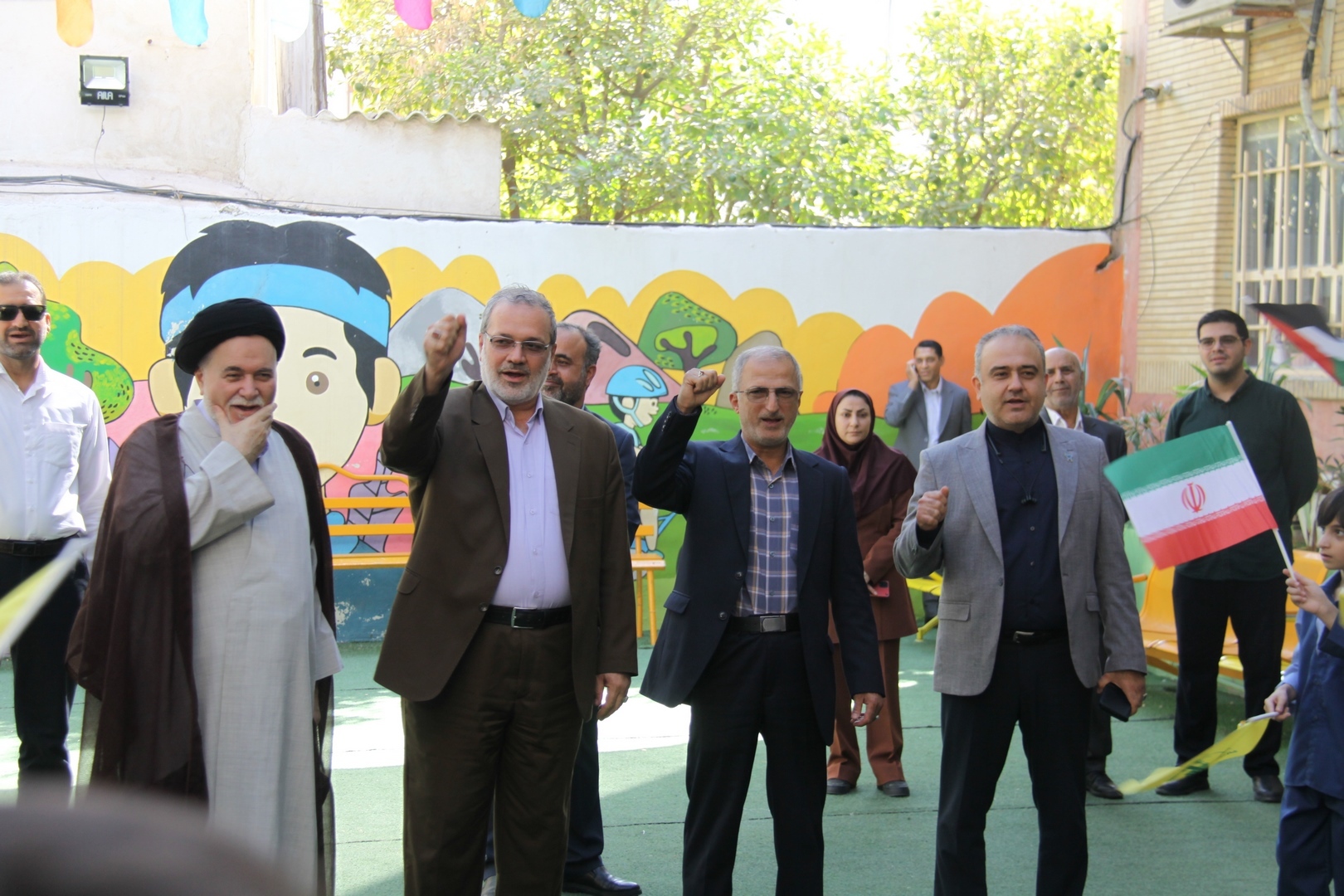 اعلام همبستگی دانشآموزان مدارس سما بوشهر با مردم مظلوم غزه اعلام همبستگی دانشآموزان مدارس سما بوشهر با مردم مظلوم غزه