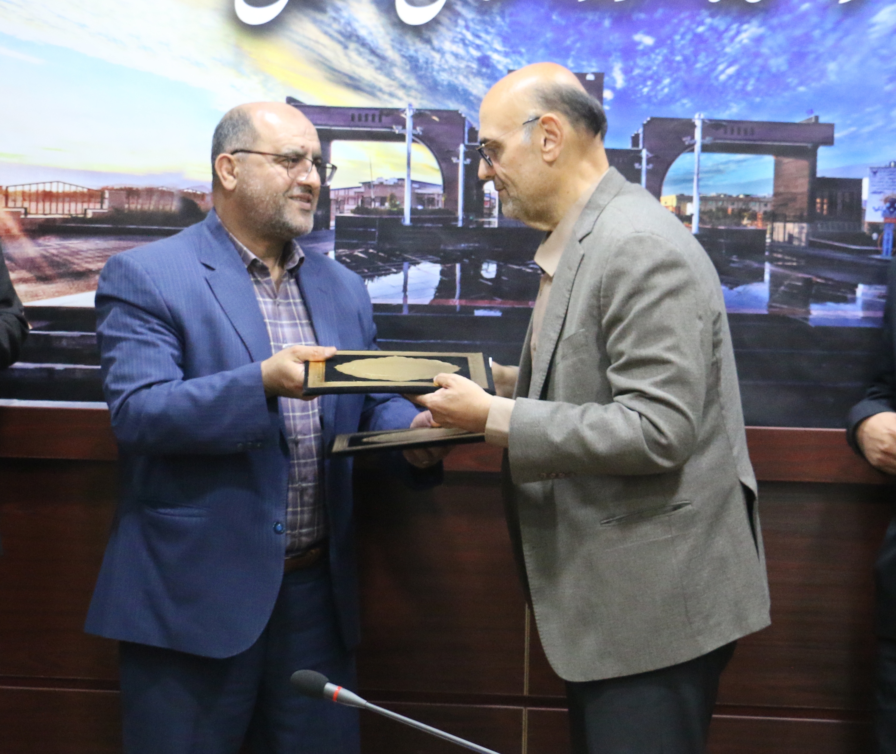 تأکید بر بهرهگیری از ظرفیتهای علمی دانشگاهها برای ارتقای نشاط اجتماعی و سبک زندگی سالم تأکید بر بهرهگیری از ظرفیتهای علمی دانشگاهها برای ارتقای نشاط اجتماعی و سبک زندگی سالم