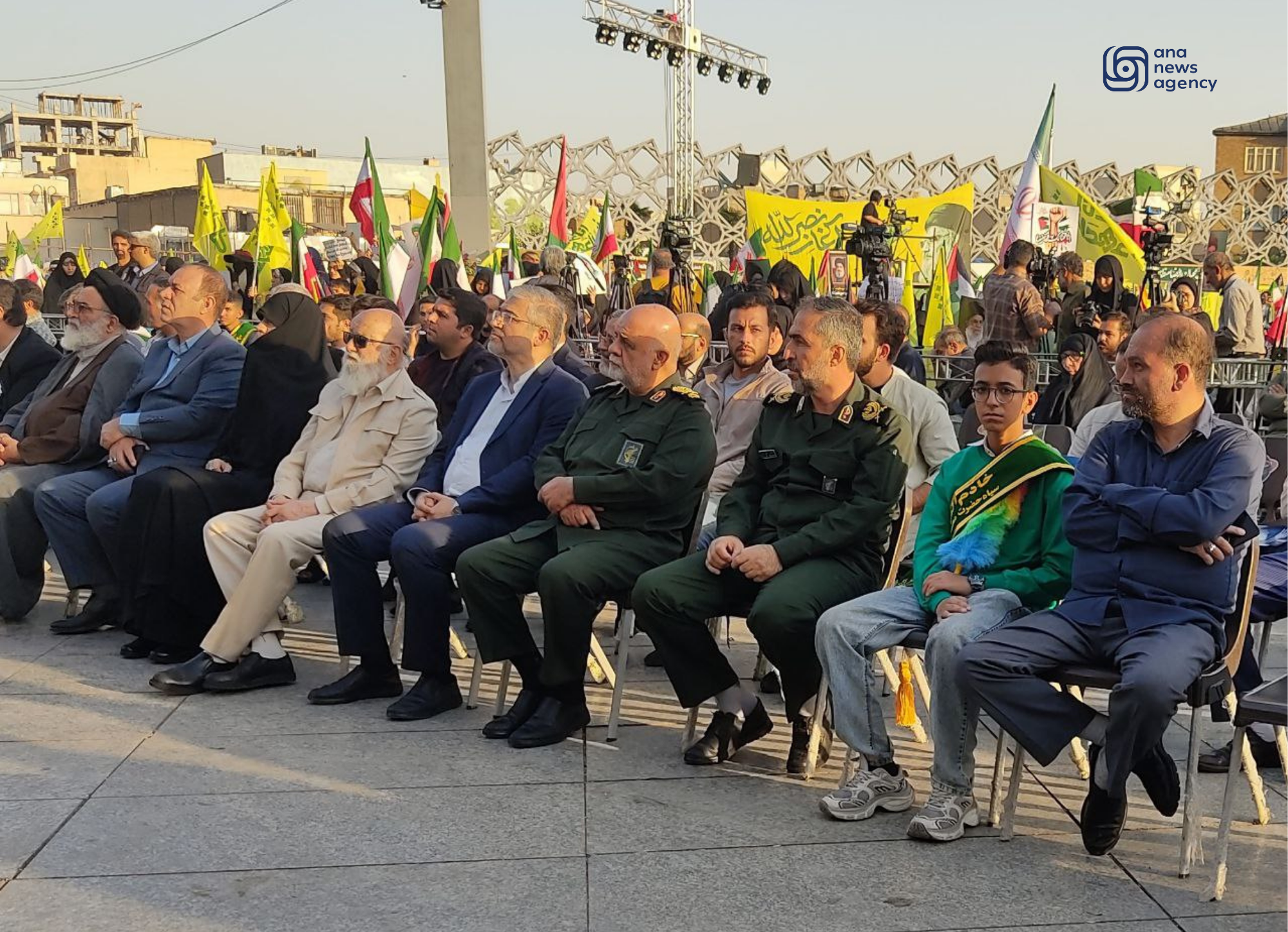 مراسم بزرگداشت شهدای مقاومت آغاز شد/ نسل امید دوباره آمد مراسم بزرگداشت شهدای مقاومت آغاز شد/ نسل امید دوباره آمد