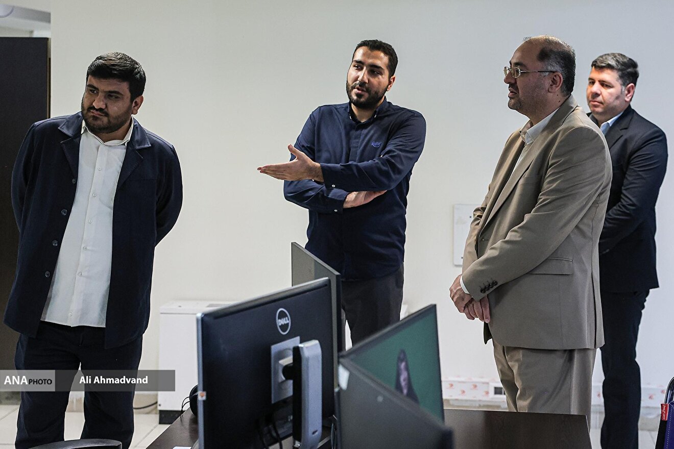 بازدید مدیرکل روابط عمومی سازمان صداوسیما از خبرگزاری آنا