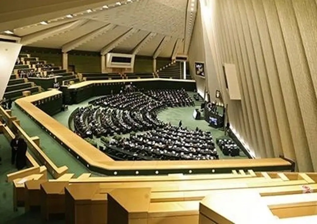 آیین تجلیل از مدال‌آوران و کادر فنی کشتی آزاد و فرنگی