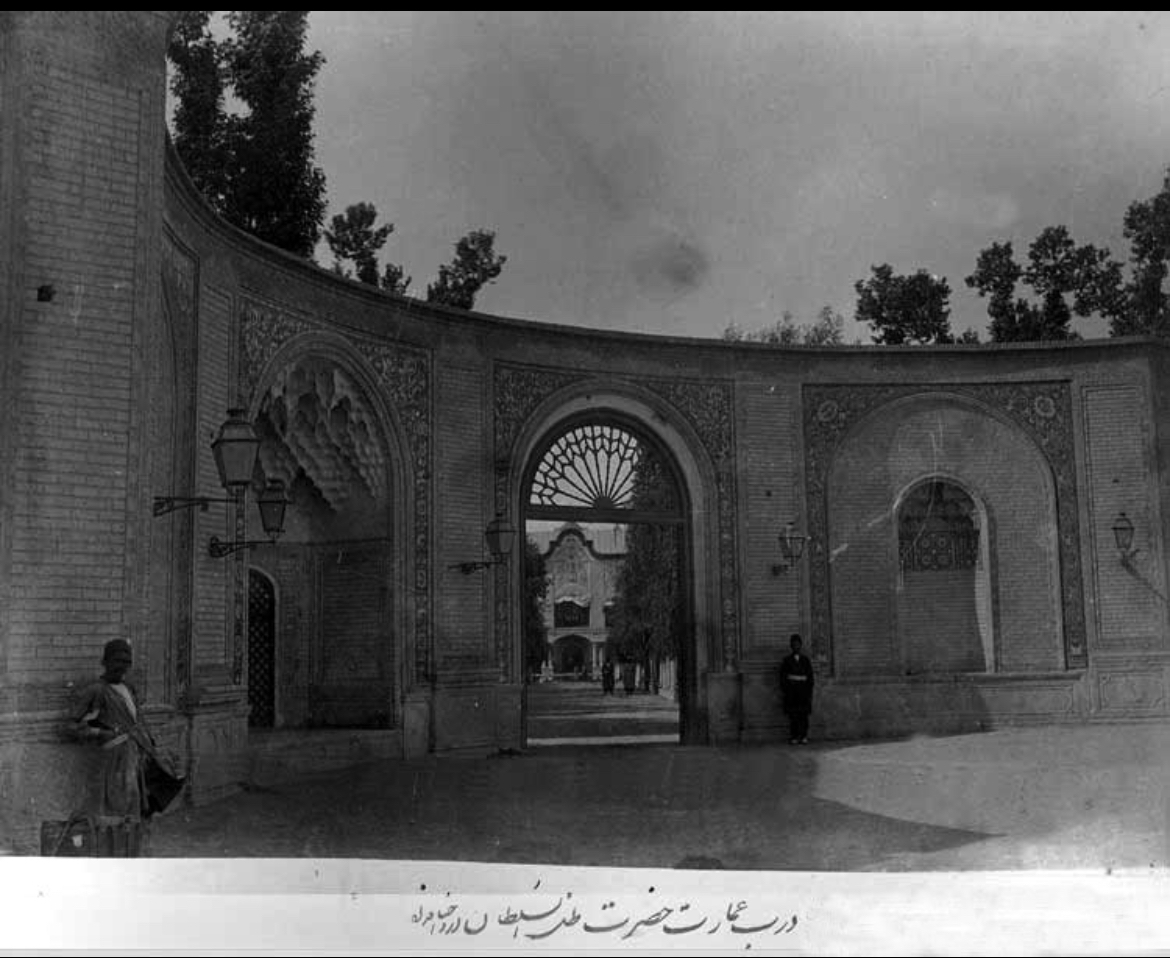 تهرانِ فراموشنشده؛ شهری که میراث فرهنگیاش هنوز در کوچهها نفس میکشد تهرانِ فراموشنشده؛ شهری که میراث فرهنگیاش هنوز در کوچهها نفس میکشد