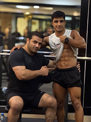 گفتند اگر در شورای فنی مشهدی‌ها نبودند، تو ملی‌پوش می‌شدی/ جوان نمی‌خواست دیگر کشتی بگیرد؛ دوست دارم 7-8 سال پرچم خراسان را بالا نگه دارد