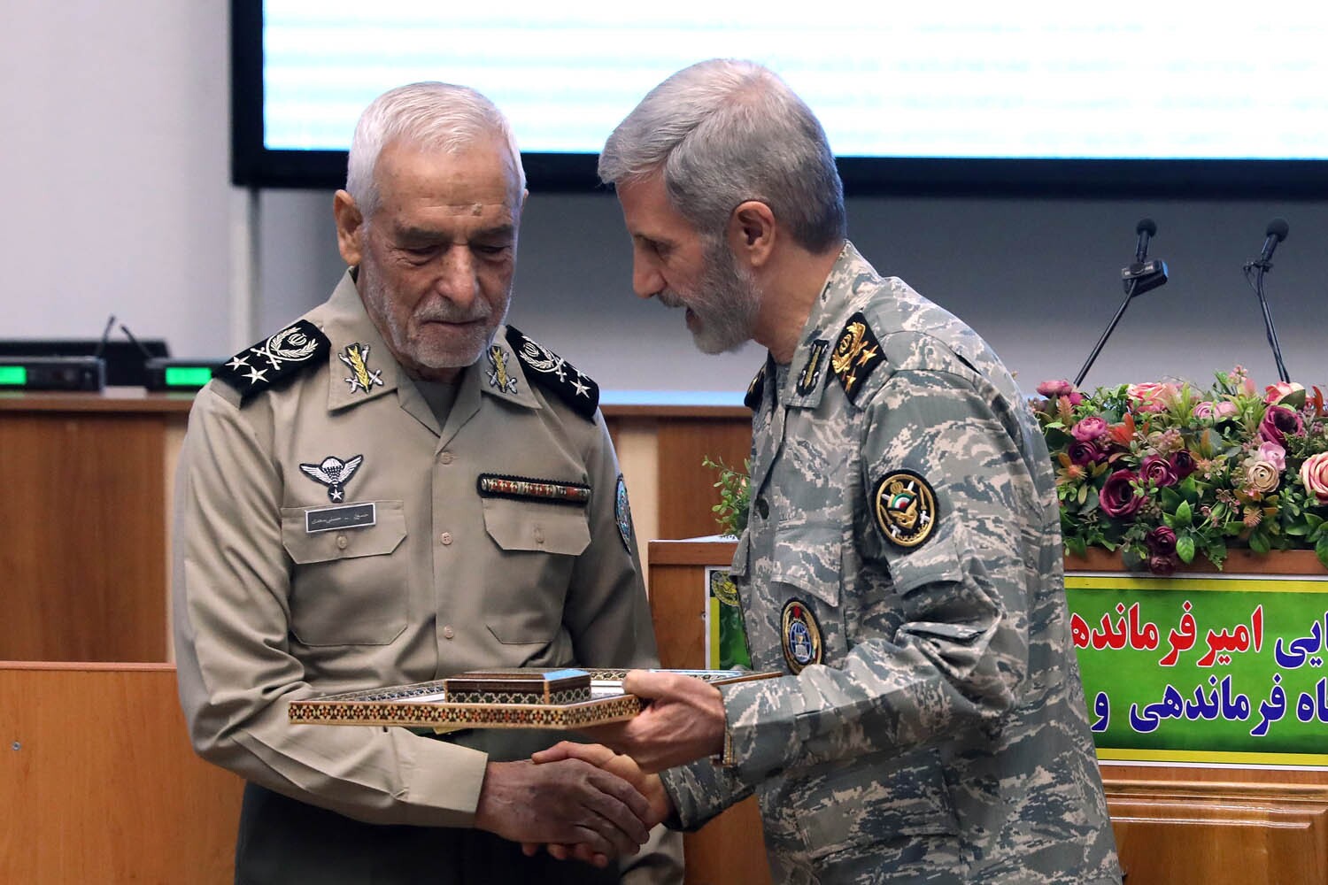 جنگ تحمیلی ۱۲ روزه؛ سند اثبات دروغگویی دشمنان ایران اسلامی / باید از تجربیات جنگ ۱۲ روزه، به اندازه ۱۲ سال استفاده کنیم جنگ تحمیلی ۱۲ روزه؛ سند اثبات دروغگویی دشمنان ایران اسلامی / باید از تجربیات جنگ ۱۲ روزه، به اندازه ۱۲ سال استفاده کنیم