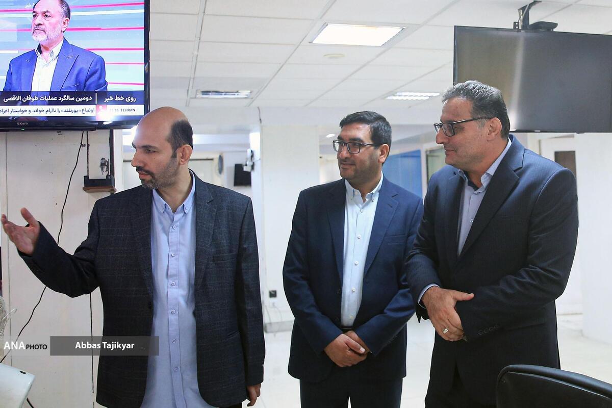 بازدید رئیس دانشگاه آزاد استان همدان از خبرگزاری آنا و حضور در ویژه‌برنامه «از نزدیک»