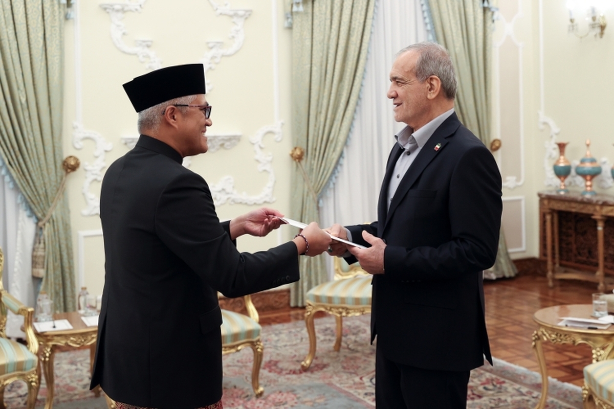 مسعود پزشکیان: امت اسلامی باید همچون ید واحده در برابر دشمنان بایستد