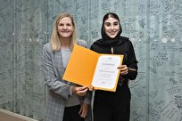 امضای دیوار المپیک توسط کیانی در سوییس