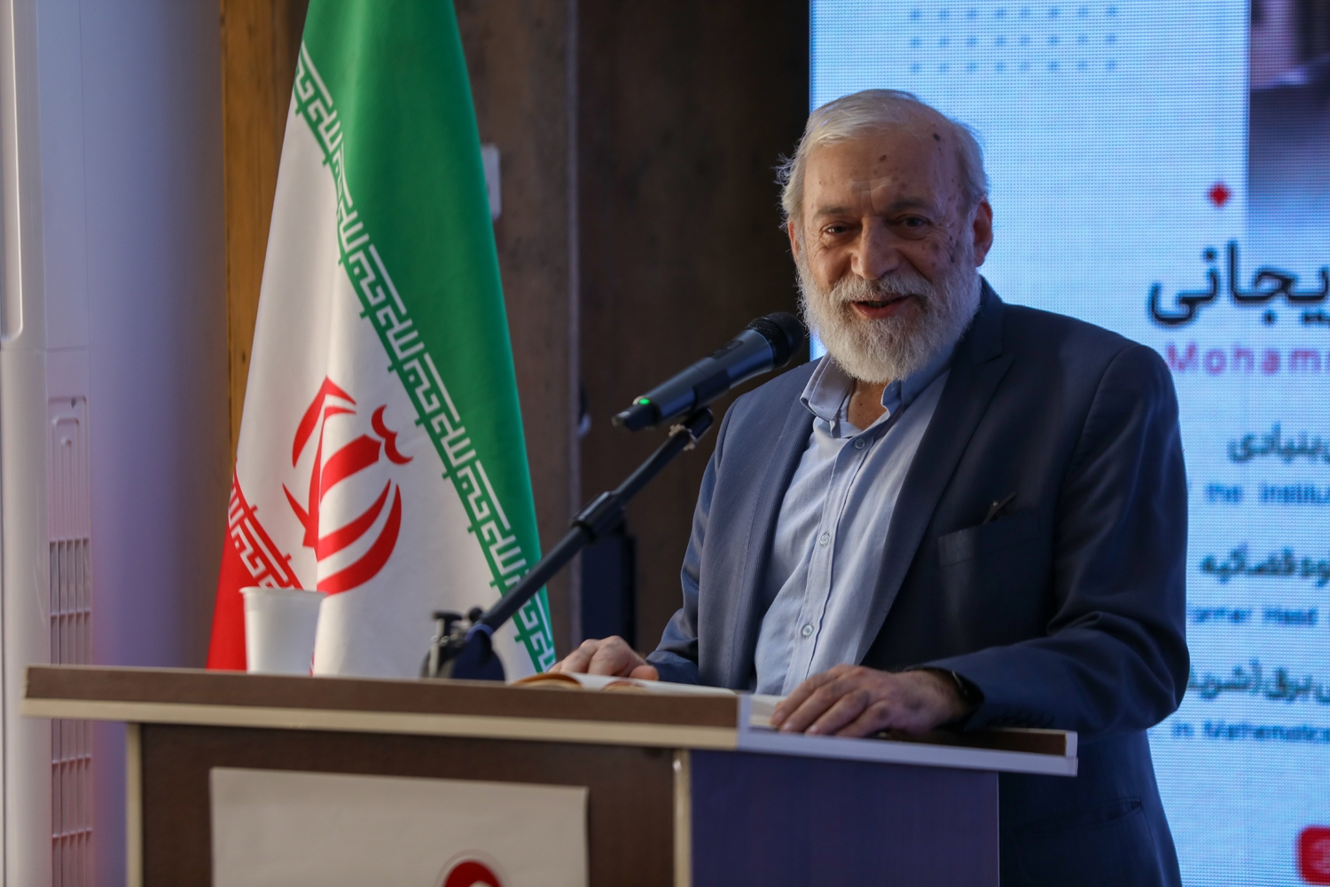 برگزاری همایش بینالمللی «خیزش فرزانگان در برابر خردکُشی» در پژوهشگاه دانشهای بنیادی برگزاری همایش بینالمللی «خیزش فرزانگان در برابر خردکُشی» در پژوهشگاه دانشهای بنیادی