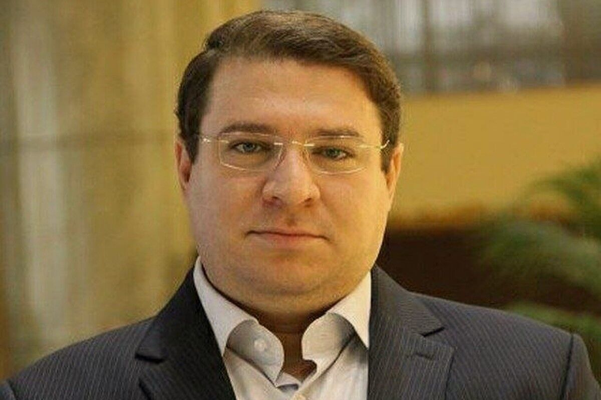 گلزاری: از خبرنگار حاضر در نشست خبری معاون وزیر بهداشت دلجویی شد