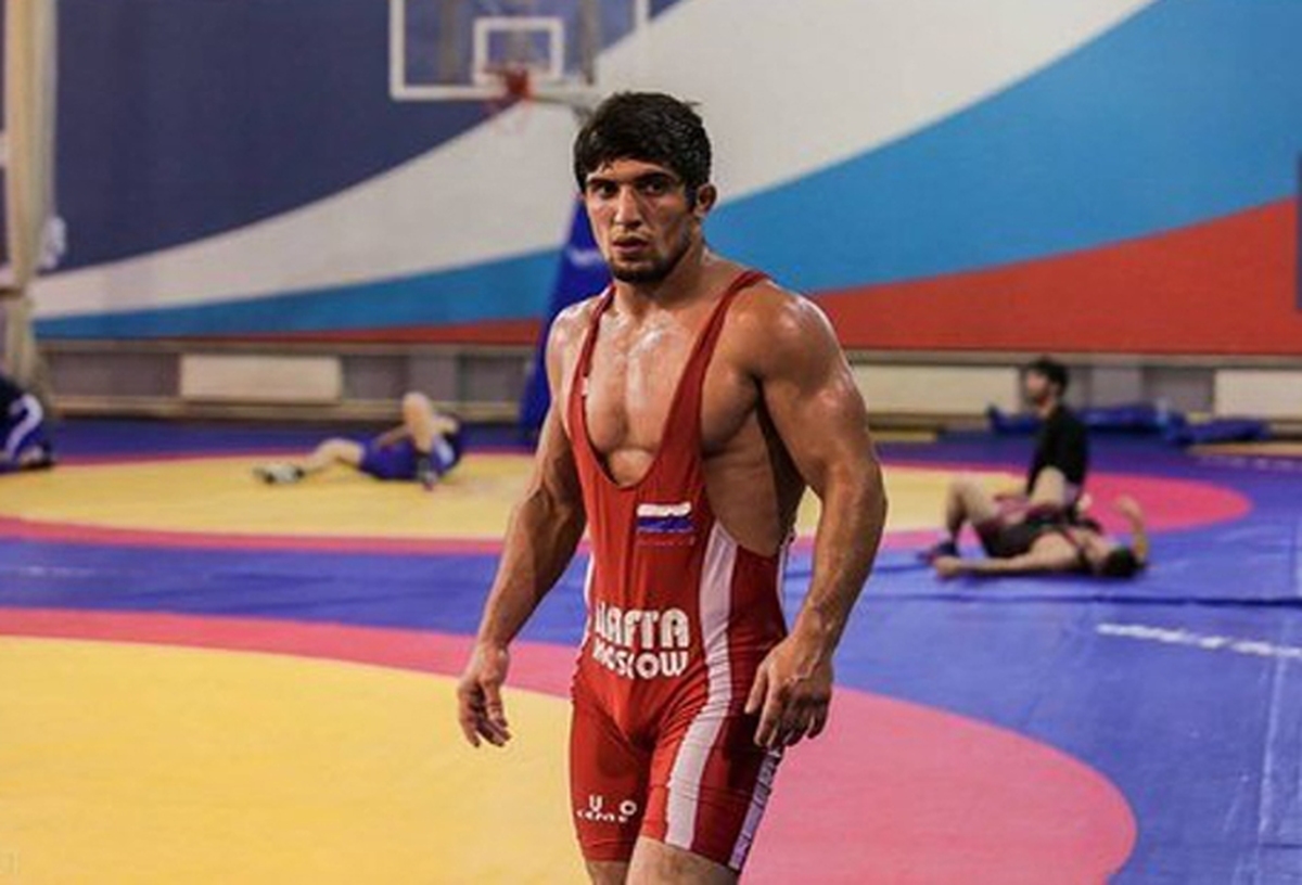 کشتی‌گیر عنوان‌دار المپیک زانویش را جراحی کرد