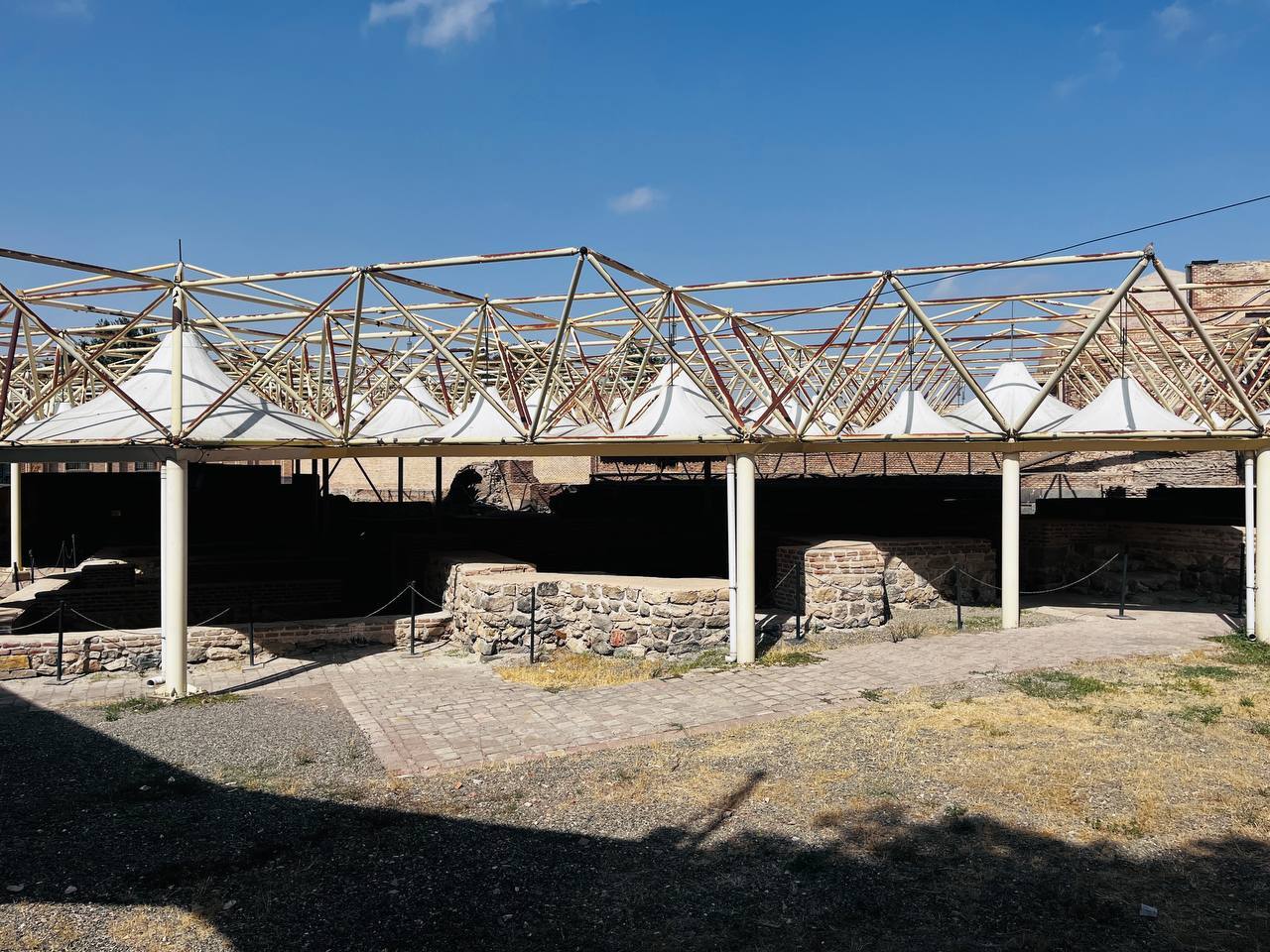 بازگشایی دوباره بقعه شیخ صفیالدین اردبیلی؛ گنجینهای زنده از عرفان و تاریخ ایران بازگشایی دوباره بقعه شیخ صفیالدین اردبیلی؛ گنجینهای زنده از عرفان و تاریخ ایران